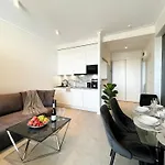 Appartement Royal Suite, 50 Meters To Beach, 10th Floor, Panoramic View, Parking, Porta Mare Active & Dziwnówek