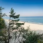 Royal Suite, 50 Meters To Beach, 10th Floor, Panoramic View, Parking, Porta Mare Active & Appartement