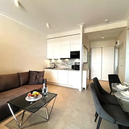 Royal Suite, 50 Meters To Beach, 10th Floor, Panoramic View, Parking, Porta Mare Active & Διαμέρισμα