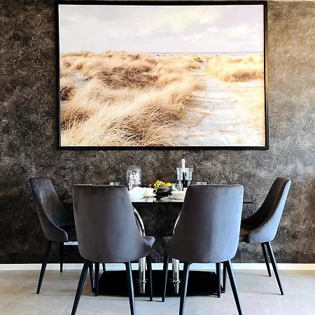 Royal Suite, 50 Meters To Beach, 10th Floor, Panoramic View, Parking, Porta Mare Active & 아파트 드지우노웨크