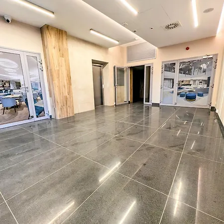 아파트 Royal Suite, 50 Meters To Beach, 10th Floor, Panoramic View, Parking, Porta Mare Active & *