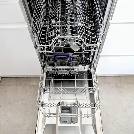 Royal Suite, 50 Meters To Beach, 10th Floor, Panoramic View, Parking, Porta Mare Active & Διαμέρισμα Dziwnówek