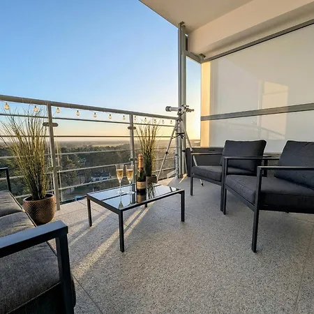 Διαμέρισμα Royal Suite, 50 Meters To Beach, 10th Floor, Panoramic View, Parking, Porta Mare Active & Dziwnówek