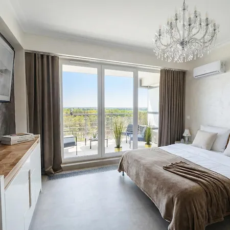 Royal Suite, 50 Meters To Beach, 10th Floor, Panoramic View, Parking, Porta Mare Active & *