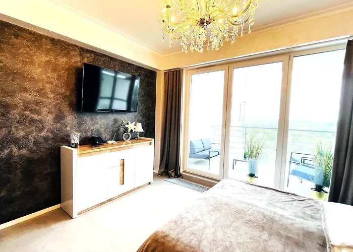 Appartement Royal Suite, 50 Meters To Beach, 10th Floor, Panoramic View, Parking, Porta Mare Active & Dziwnówek