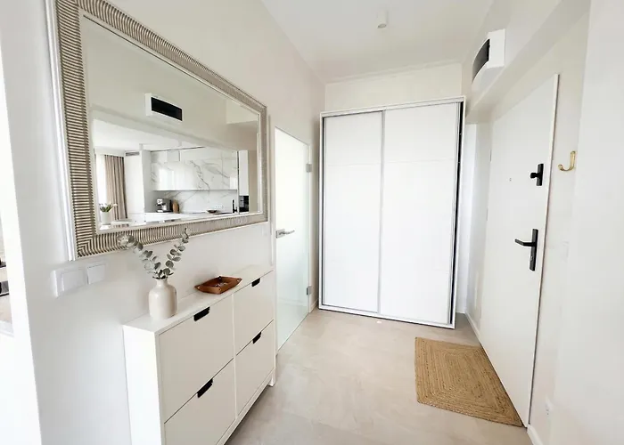 Διαμέρισμα Royal Suite, 50 Meters To Beach, 10th Floor, Panoramic View, Parking, Porta Mare Active & *