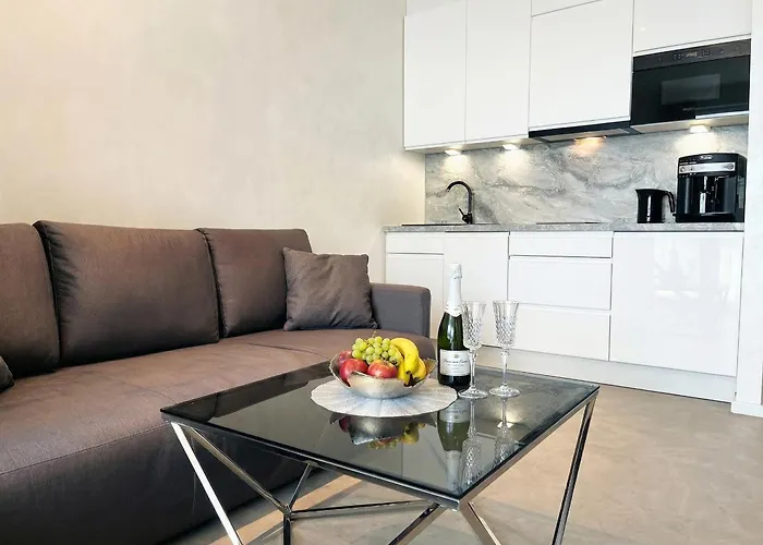 Διαμέρισμα Royal Suite, 50 Meters To Beach, 10th Floor, Panoramic View, Parking, Porta Mare Active & *