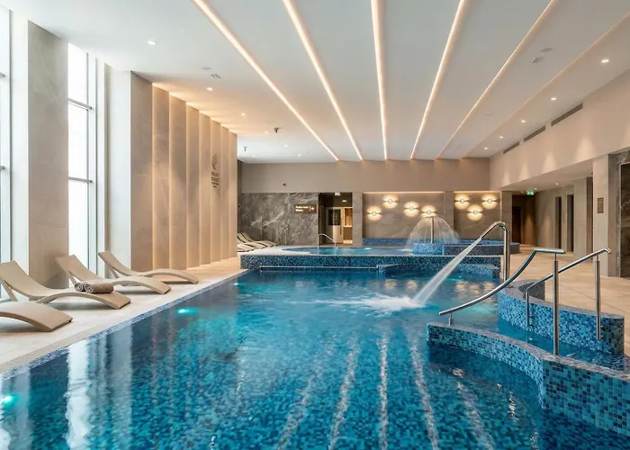 Royal Suite, 50 Meters To Beach, 10th Floor, Panoramic View, Parking, Porta Mare Active & *