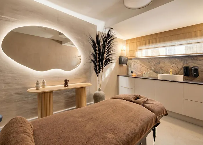 Royal Suite, 50 Meters To Beach, 10th Floor, Panoramic View, Parking, Porta Mare Active & Διαμέρισμα